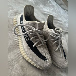 Yeezy 350 V2 Slate size 8.5